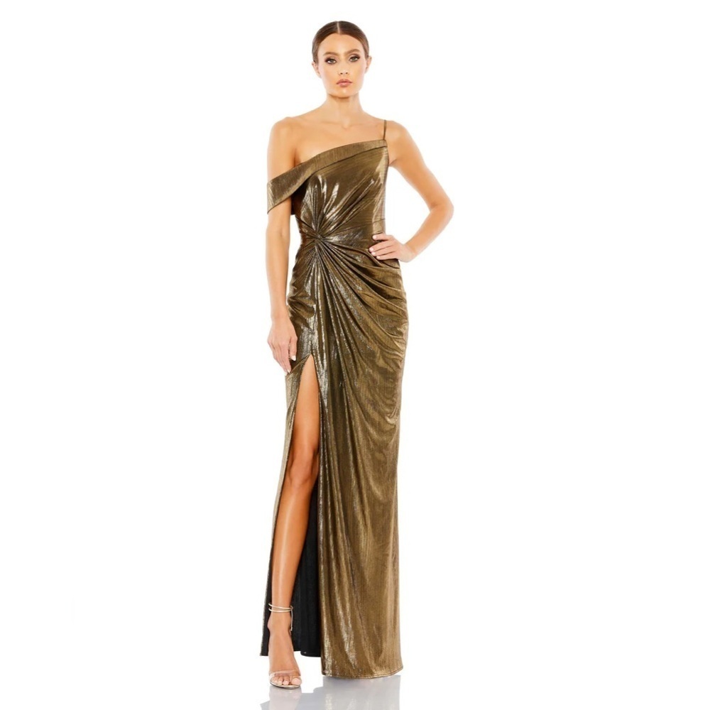 Mac Duggal 26728 NWT METALLIC OFF THE SHOULDER GOWN